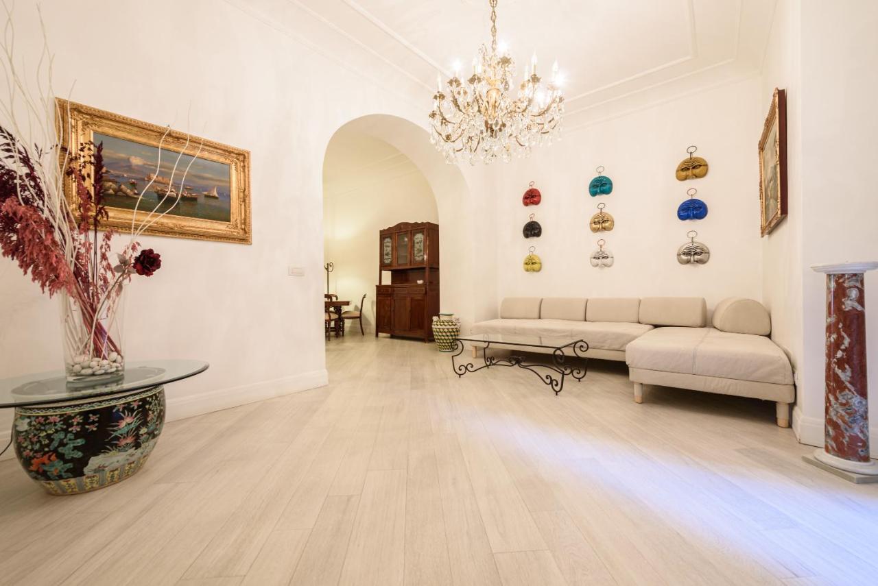 Palazzo Dello Spagnolo Suite Naples Exterior photo