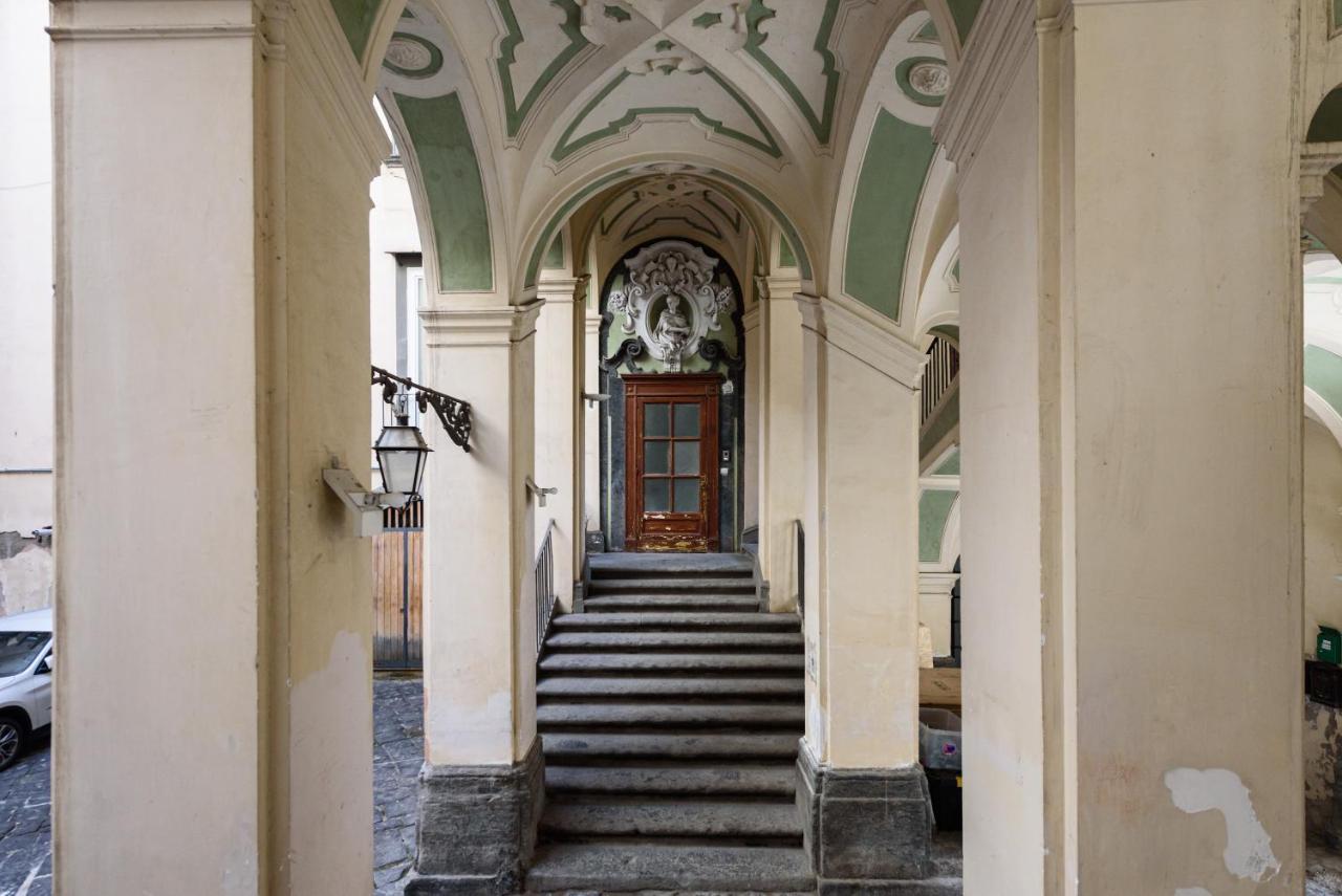 Palazzo Dello Spagnolo Suite Naples Exterior photo